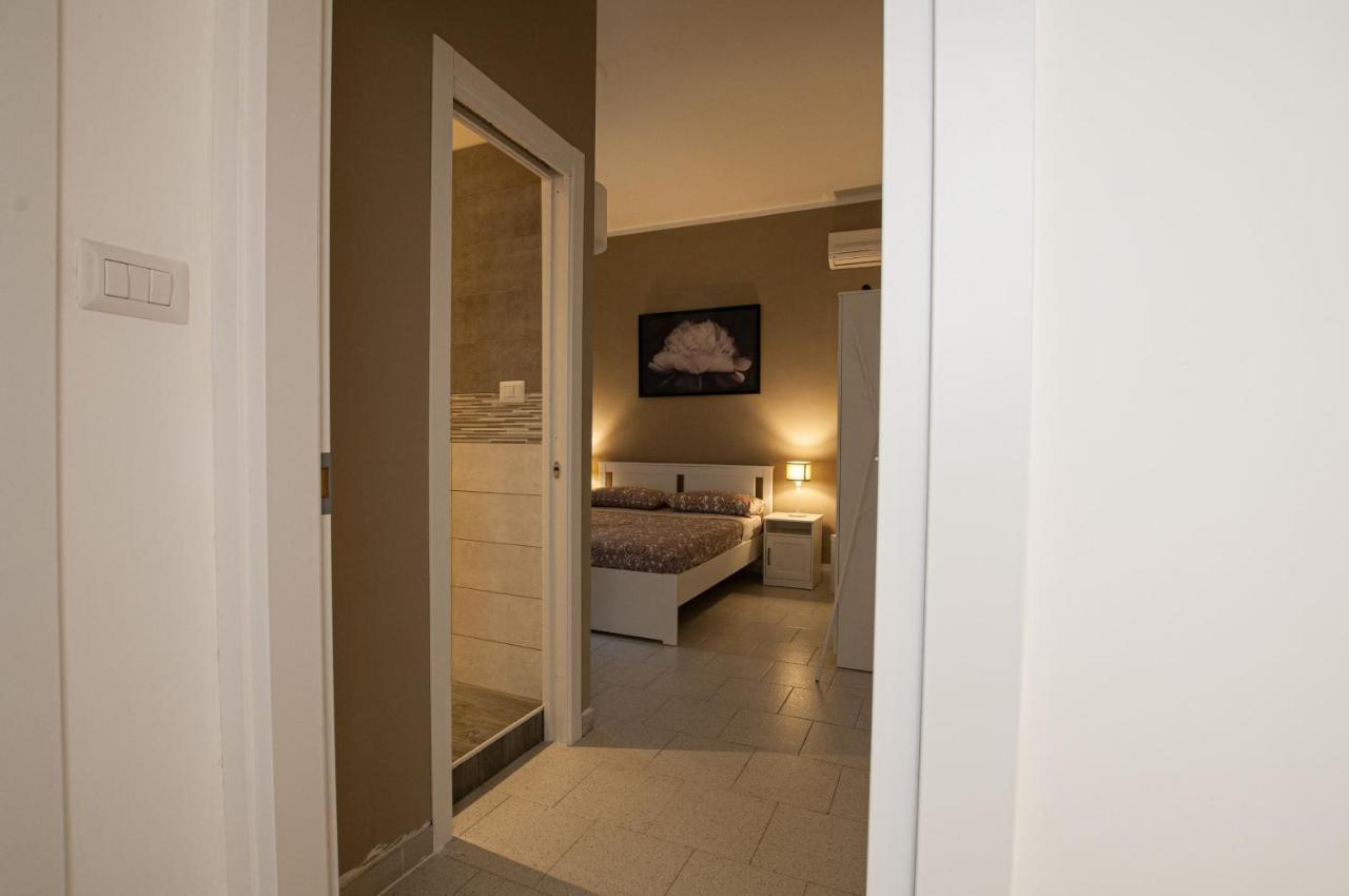 Living Salerno B&B Экстерьер фото