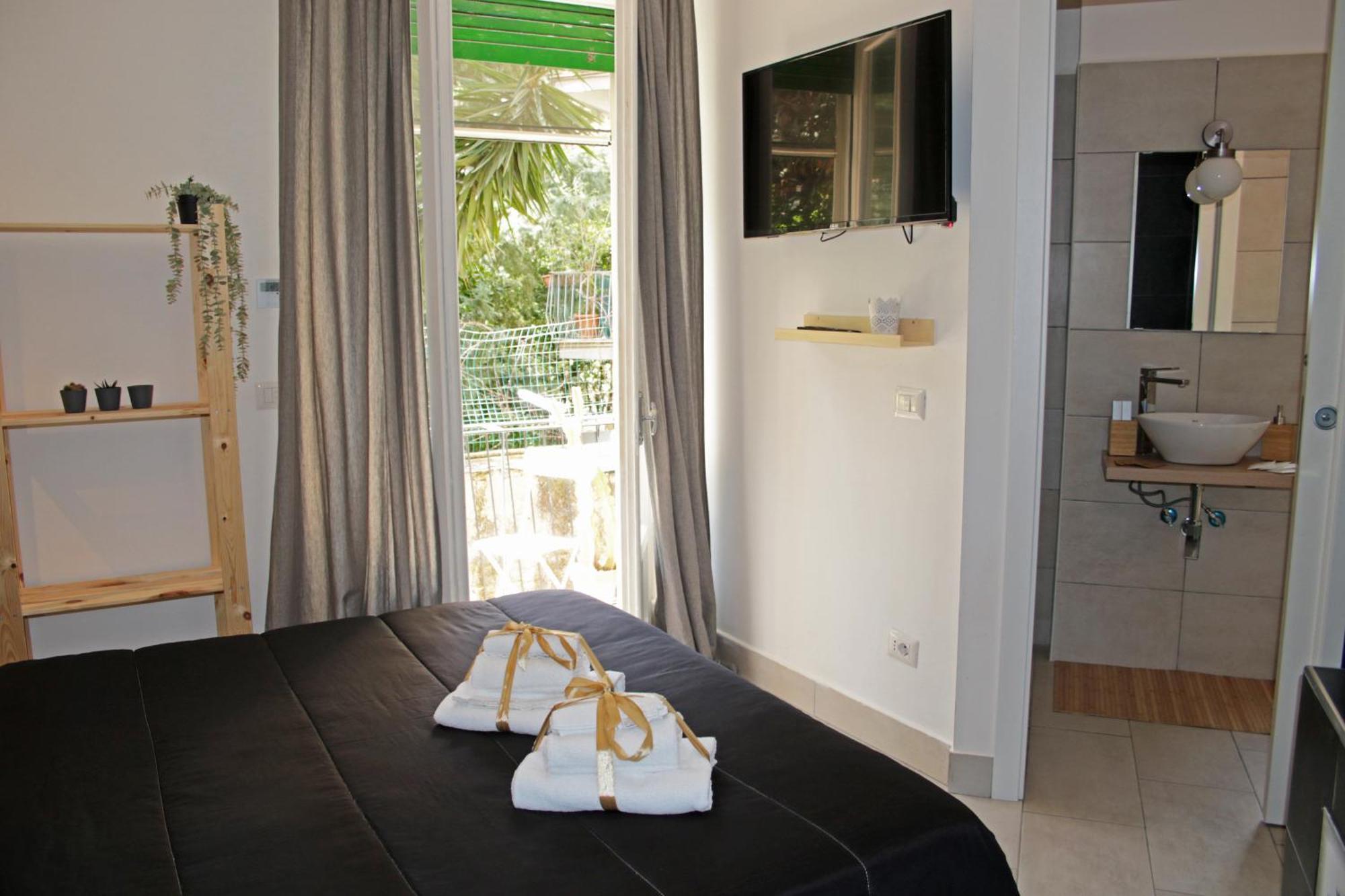 Living Salerno B&B Экстерьер фото